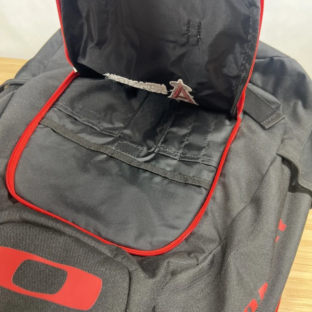 Oakley Lightweight Skateboard Backpack Black Red Angels Baseball Logo‎